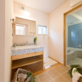 神奈川県中郡｜塗り壁に木の温もりあふれる家。施工例08