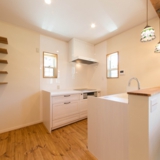 沼津市原｜ 手作り感あふれる心温まるナチュラルハウス。施工例24