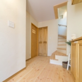 函南町｜自然素材の味わいを楽しむ家。施工例