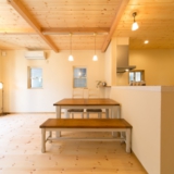 函南町｜自然素材の味わいを楽しむ家。施工例