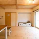 函南町｜自然素材の味わいを楽しむ家。施工例