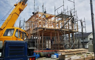 4月22日　建て方 (3)